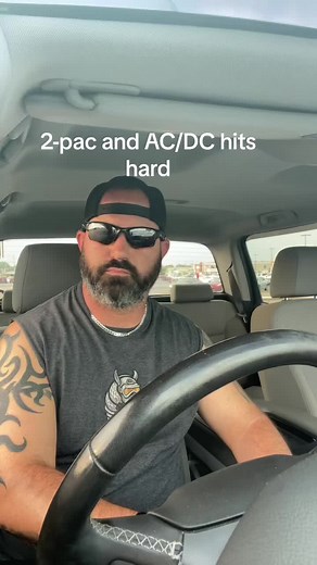 2-Pac and AC/DC Mashup: Thunderstruck Staying Alive