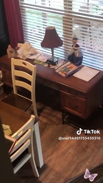 Funny Scare Prank on Mom with Hilarious Reactions