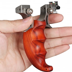 Watch hunting & shooting slingshots display on Amazon Live