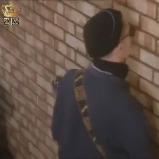 The Housemartins - Build (Official Music Video) | Os Embalos Do Milênio