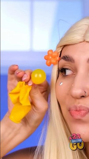 🎈Introducing the "VitaWear SmartBand," a next- generation wearable gadget