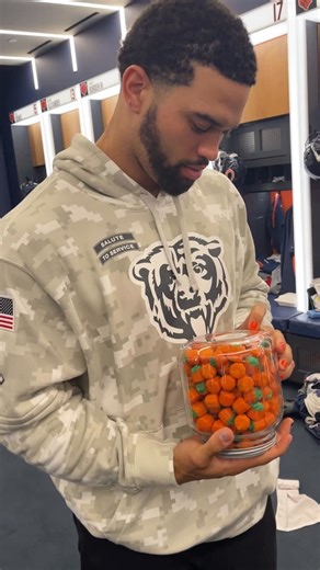 Chicago Bears | Halloween Challenge: Guess the number of pumpkins in the jar 🎃 | Instagram