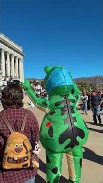 ‘No Kings’ rallies were held across Utah. This time, protesters brought their ballots.