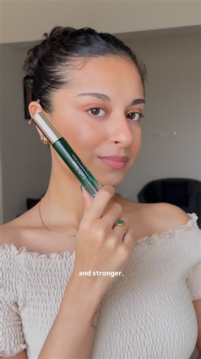 RAS® | Skincare & Wellness on Instagram: "We wouldn’t be surprised if this replaced the mascara in your vanity! ✨ Our Lashious- Lash and Brow growth serum isn’t just another product, it nourishes, promotes natural growth & strengthens your lashes and brows with vitamins, peptides and botanical extracts for a fuller and thicker look!🌿💛✨ . . . . . #RAS #RASLuxurySkincare #Lashes #EyebrowGrowth #ThickEyebrows #LongerLashes #Botanicals #PeaSprout #Biotin #Peptides #EyelashSerum #EyebrowSerum (RAS,