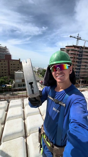 Toughbuilt S24X hammer, this one is top of the line 😉 #carpenter #construction #perfect #civilcon...