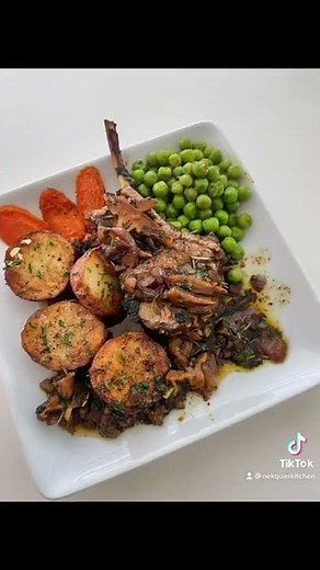 Roasted&Broiled Lamb Rack! with Herbs/spices! W/Garlic Buttered Potatoes, Sweet peas /carrots!😋