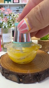 182K views · 2.2K reactions | 2 ingredient Chocolate Mini Mousse - super tasty simply blend mango until pulled, add melted chocolate of your choice, I chose milk chocolate  and add some chocolate shavings, pop in fridge until cool and voila! This is also great in the freezer too like ice cream - yum #recipe #chocolateicecream #mousse #chocolate #mini | My Mini Bakes | Facebook