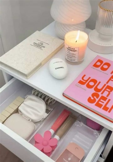 Organize Your Bedside Table: A Relaxing ASMR Experience