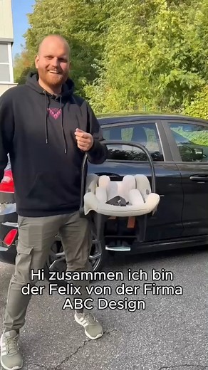 Sicher unterwegs, ohne Kompromisse! In unserem neuesten Reel zeigt euch Felix, wie man die Gruppe 0 Babyschale Tulip in einem Auto ohne Isofix Verankerungen befestigt. Schneller und einfacher geht es aber auch - mit der passenden Isofix-Station seid Ihr mit einem Klick startklar! Wie macht Ihr es? Gurten oder lieber die Bequemlichkeit der Isofix-Station nutzen? Lasst uns in den Kommentaren wissen, welches System Ihr aktuell nutzt! 🔒👶 #SicherUnterwegs #TulipBabyschale #EinbauTutorial #abcdesign