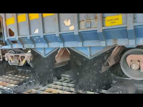 unloading coal in a paddle feeder