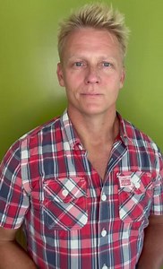 1.1K views |  Join us for our LIVE Dental Q&A webinar hosted by TV Vet Dr Scott Miller​ Get ready for expert insights, answers to all your dental queries, and exclusive tips on maintaining your dog's oral health live!​ Mark your calendar - it's an event you won't want to miss! 醴​ Sign up here: https://us06web.zoom.us/webinar/register/WN_ET__wi2BQMGU1hZMlvi5DQ?utm_source=social&utm_campaign=dentalwebinar&utm_id=dental | YuMOVE UK | Facebook