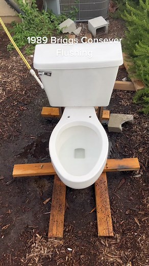 1989 Briggs Consever Toilet Flushing Video