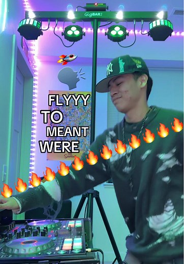 One Direction and Nicki Minaj Mashup Party Mix