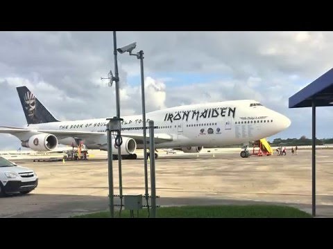 Ed Force One (Iron Maiden's 747) landing at Fort Lauderdale Feb. 19, 2016