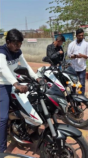 brand new bajaj pulsar Ns 200 whitecolor delivery 🤍 🤍 bike #foryou #video #ugadi @ymnvlogs