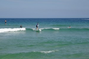 Pravi se daska za surfovanje za 62 osobe