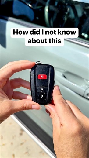 1.8M views · 4.7K reactions | There’s a manual key hidden inside my new key fob #keys #auto #newcar #cardealership | Liz & Jeff | Facebook