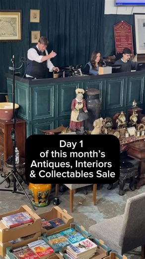 Plenty of bidders in the saleroom for Day 1 of our 3-day Antiques, Interiors and Collectables Sale. The video doesn’t quite capture the crowd - looks like we’ll be adding a few more chairs for tomorrow. There’s still time to bid: head over to ryedaleauctioneers.com to view the auction catalogue and sale information. | Ryedale Auctioneers