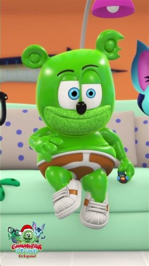 Gummybear having fun with his toy #gummybear #children #childrensvideos #trendingshorts