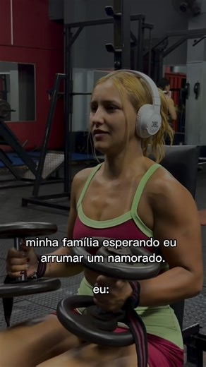 Tauana Grupioni on Instagram: "Minha mãe querendo um genro e eu querendo um shape 😂😂 . . . . . . . . . . . . . . . . . . . . . . . . . . . . . . . . . . . . . . . . #explorer #fypシ゚viralシ #viral #gymlife #ratinhadeacademia"