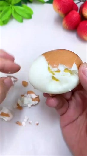  Egg opener 讀Morning rush? Crack 6 eggs in 60 seconds. ✨ No slimy fingers!  #BreakfastHacks #KitchenGadgets #FoodieLife https://www.fishinggearstore.shop/products/egg-shell-opener-beater-tool | fishinggearstore.shop | Facebook