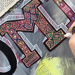 Super fast #doodling in my #artjournal. ⏩ #whatjuliemade #artjournaleveryday #moonlightpens #lettering #pattern #neon | Balzer Designs