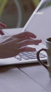 💻🔌 Desde la pandemia, el home office ha crecido, pero con la crisis energética en Ecuador, los coworking se convierten en una solución clave. Descubre más en nuestra web. 🔗 #HomeOffice #Coworking #ForbesEcuador | Forbes Ecuador