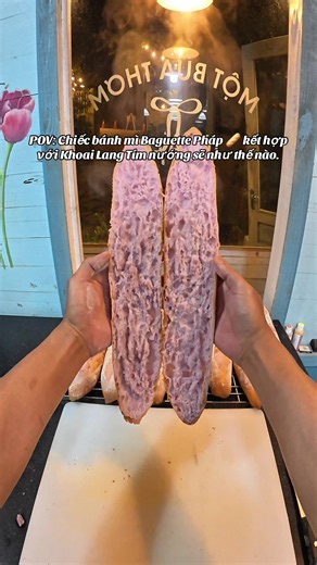 Chiếc bánh mì Baguette Pháp 🥖 kết hợp với Khoai Lang Tím nướng sẽ như thế nào. #sourdough #baguette #cheflife #kitchen #pov