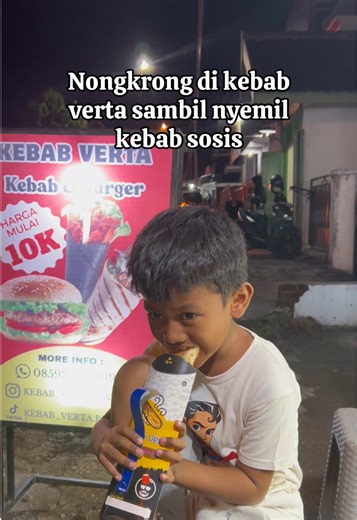 Nongkrong di kebab verta barat sasak perot sambil nyemil kebab - - #kebabverta #kebabbanyuwangi #kebabmurah #kebabburgerbantuwangi
