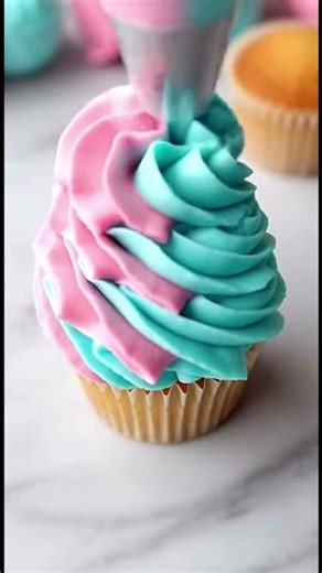 Perfect Cupcake Icing Swirl 🧁 #satisfying #asmr #relaxing