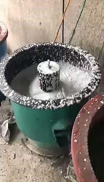 Vibratory tumbler for polishing of stainless steel components