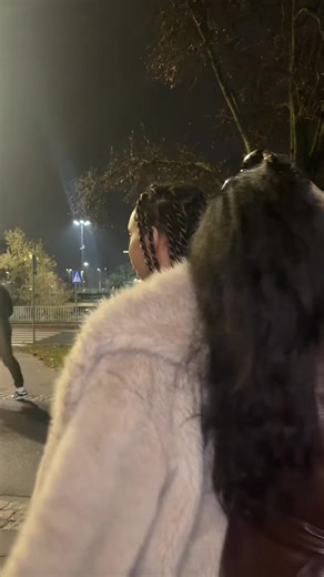 Two beez in the trap #beezinthetrap @Bee⭐Dora