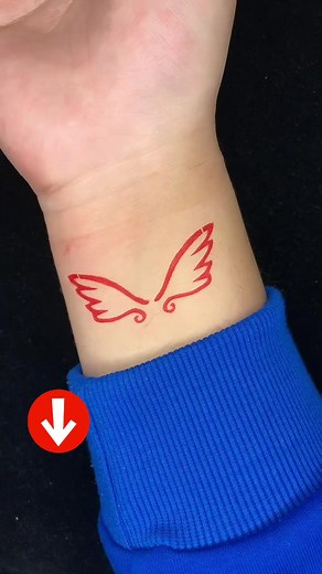 Do you like this style of tattoo stickers?#goodthing #foryou #fyp #tiktokmademebuyit #goodthings #tattoo #tattoosticker #foryoupage #cool #tiktokshop