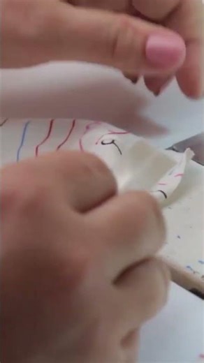 How to apply bias tape to elastic garments: straight stitch vs. zigzag