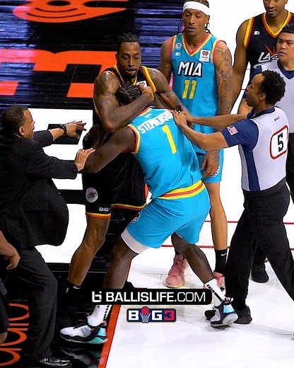 Dwight Howard and Lance Stephenson scuffle was wild. 😡 | Ballislife