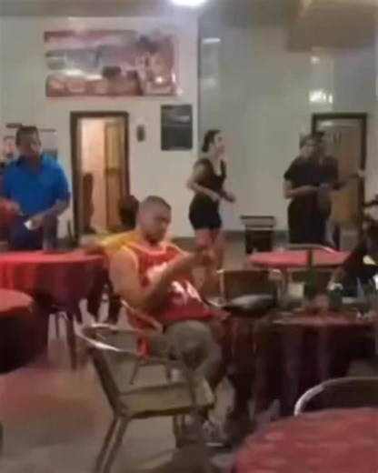 517K views · 4.3K reactions | On the Throne!  | Niall MacMillan | Facebook