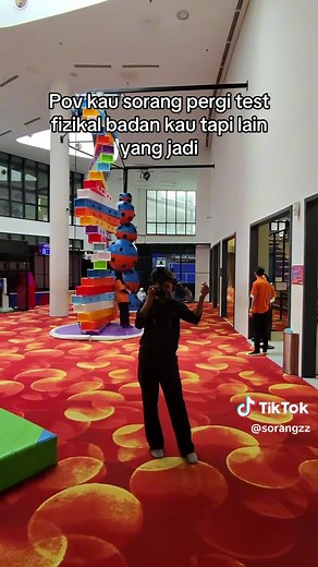 Kesenangan Wipe Out: Cabaran Fizikal yang Mengujakan
