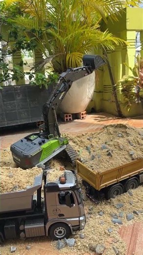 🏗️ Huina + Volvo RC Crew Epic Fixing and Sand Loading Action #rcconstruction #scalemodels #excavator