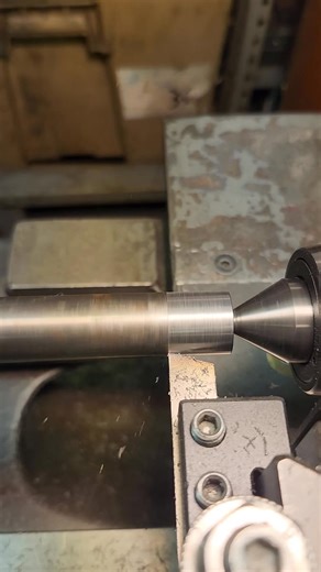 Clausing 4900, 5900, 6900 series lathes | Well... here's another "installment" of my aligning my tailstock to then determine the amount of wear on my lathe's ways | Facebook