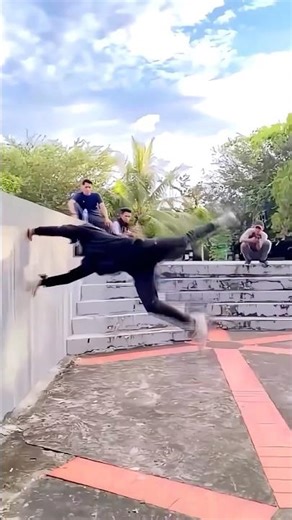 SALTO MAIN TEMBOK 🧱🔥 #shorts