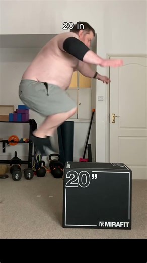 Testing my jump max height at 300lb bodyweight #calisthenics #boxjumps #plyometrics