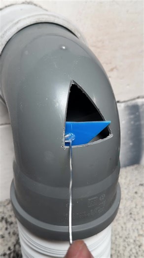 I Repaired my Pipe with Glue & Soda | Escuela Panda