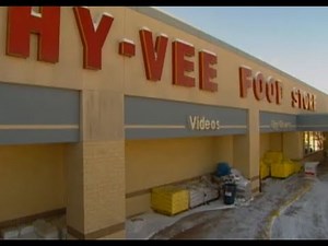 Grocery shopping at a Hy-Vee store in 2000