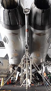 F-18 Super Hornet gear extension and retraction 🎥: US Navy . . . . . #navy #avgeek #flynavy #f18superhornet #f18 #aviationdaily #aviationgeek #aviationlover #airplane #aviationlife #aviation4u #flying #aviationdreams #planes #aviationworld #aviator #planelovers #aviationlovers #aircraft #aviators | Military Update