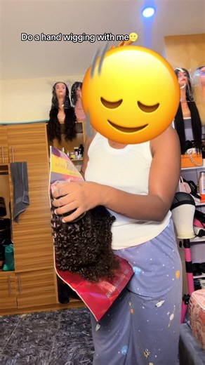 Wig a 5by5 packet pixie curls with me🌝 Hand wigging 😌