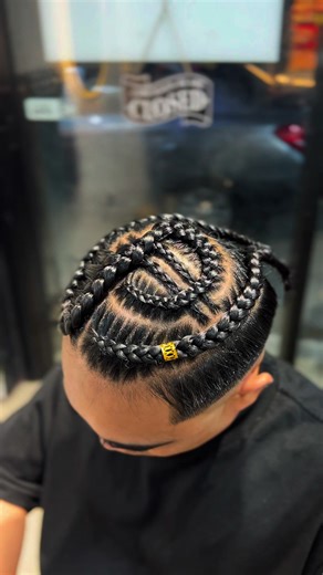 Peso Sign sa Ulo: Kahulugan at Mensahe