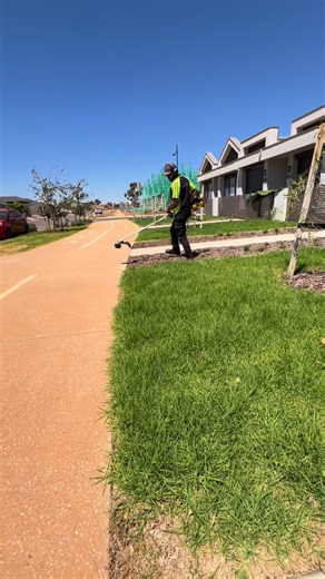 Clean edges, clean finish 👌 Using the DEWALT 54V FlexVolt Line Trimmer to dial in the council strip, then finishing it off with the DEWALT 54V Axial Blower for that final tidy up 💨 Power, balance, and a proper professional result every time. Service with a Smile 😃 #Sponsored #DEWALT #FlexVolt #LawnCare #CouncilStrip | Frank The lawn Mower Man