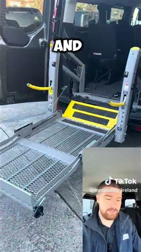 Ford minibus transit custom