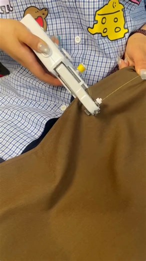 ViralGadgets Studio on Instagram: "Link in bio 🧵 the portable mini sewing machine for quick fixes anywhere. `#MiniSewingMachine` `#PortableSewing` `#SewingMachine` `#HandheldSewing` `#AmazonFinds` `#TikTokMadeMeBuyIt` `#FYP` `#airlandolists`"