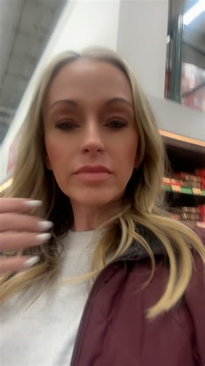 Holly (@hollyberrys.1)’s videos with original sound - Holly